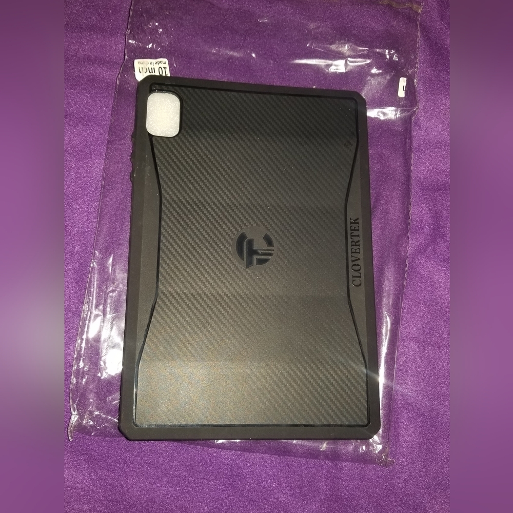NWT 10 Inch Clovertek Black Tablet Soft Flex Case